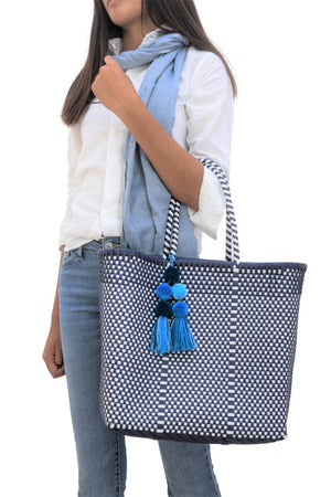 
                
                    Load image into Gallery viewer, Medium Open Tote Navy / White
                
            